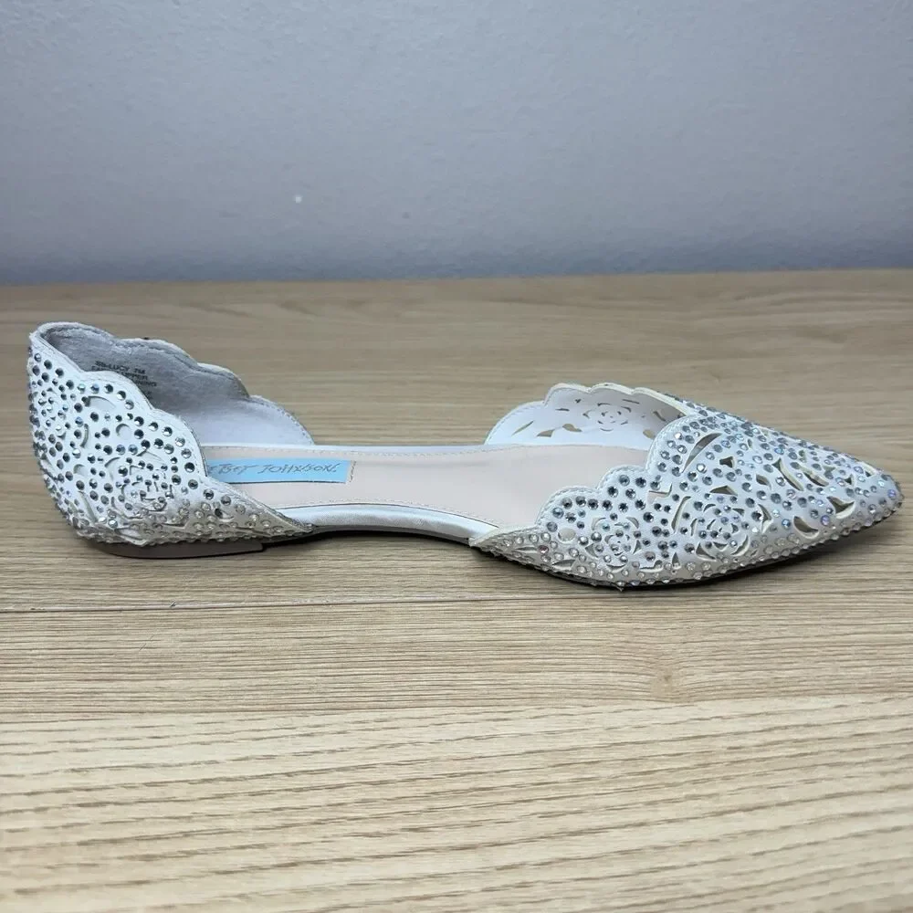 Betsey Johnson Lucy Flats Size 7 White Rhinestone Wedding Bride Something Blue